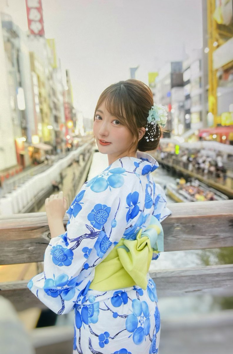 お疲れ様です☺︎
今日21:00〜KBS京都「kyobiz」
明日18:05〜NHK「ほっと関西サタデー」
生放送です。よろしくお願いします🌸