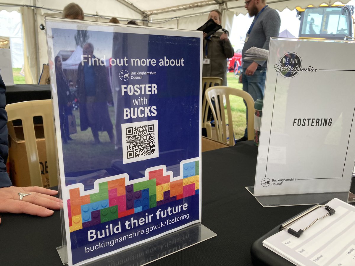 FosterWithBucks's tweet photo. Thank you to everyone who joined us yesterday at the #CommunityActionDay with Buckinghamshire Community Safety, @ThamesVP & others. 💙
Considering #fostering? Click here: https://t.co/TQvuMW7BDq
#FosterCare #FosteringJourney #Wycombe https://t.co/QIgHZc3RRT