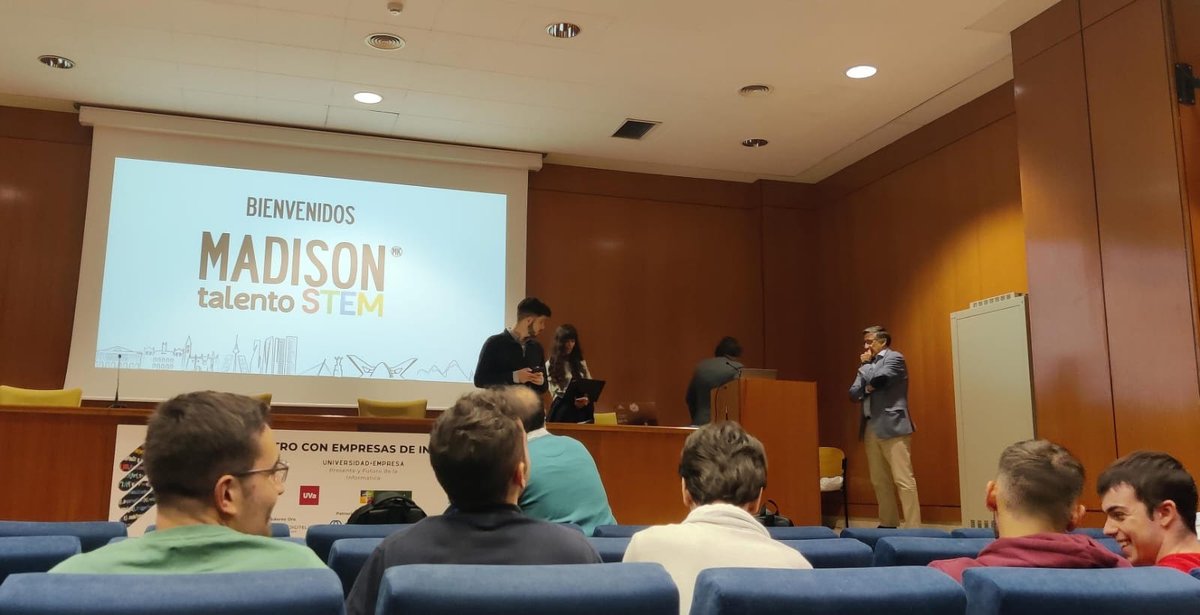 Centro de FP Río Duero (@centrorioduero) on Twitter photo Ayer, nuestros alumnos de #DAM disfrutaron en la feria de la Escuela de Ingeniería Informática de Valladolid <a href="/EIInfUVa/">Ei Informática Vall</a> de multitud de charlas enriquecedoras y talleres, además de conocer las empresas y oportunidades del sector.🖥️ ¡Descubriendo el futuro!
#fp #informatica Ayer, nuestros alumnos de #DAM disfrutaron en la feria de la Escuela de Ingeniería Informática de Valladolid <a href="/EIInfUVa/">Ei Informática Vall</a> de multitud de charlas enriquecedoras y talleres, además de conocer las empresas y oportunidades del sector.🖥️ ¡Descubriendo el futuro!
#fp #informatica