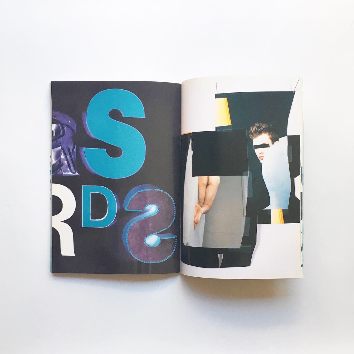 dessin_books's tweet photo. 「Jack Pierson: THE international #2 fall/winter 2001」
雑誌『THE international』の第2号。ジャック・ピアソンの作品集。テキストはなく、ピアソンの写真、コラージュ、ドローイングなどの作品図版で構成されている。
#ジャックピアソン
#jackpierson
https://t.co/mBFqb6t8rp https://t.co/Bm4WF6qMmv
