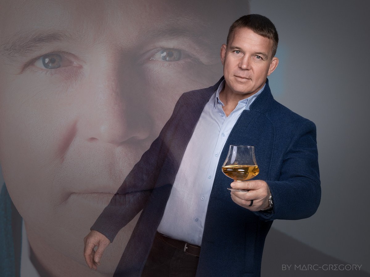 marcgregoryart's tweet photo. SpringBok Rugby fans-See rugby John Smit as you’ve never seen him before - up close and personal before the Rugby World Cup Finals - go Bokke ! 

@JohnSmit123 #RWC2023 #rugbyworldcup2023 #AvanteGuarde @AvanteBrandy https://t.co/RnqaRXixLZ