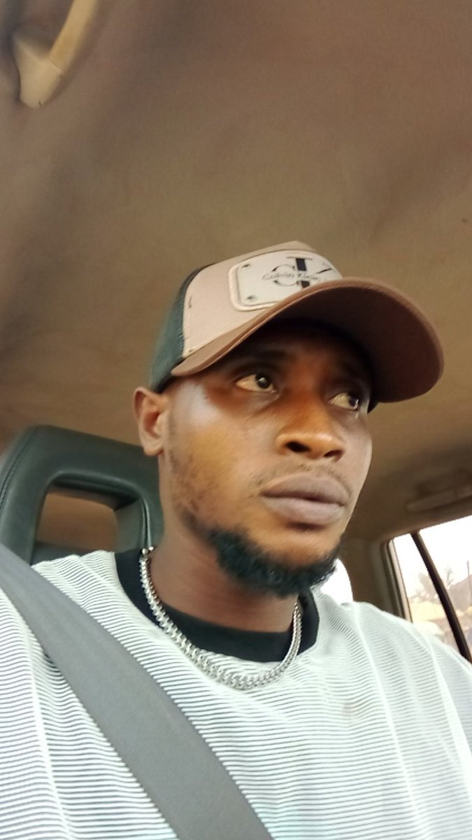 xyclon_vmg's tweet photo. Me sef I know say I ugly ‼️ you no need tell me 👑
#xyc
#xycmafia
#xycmafias https://t.co/VAs7HuiJ06