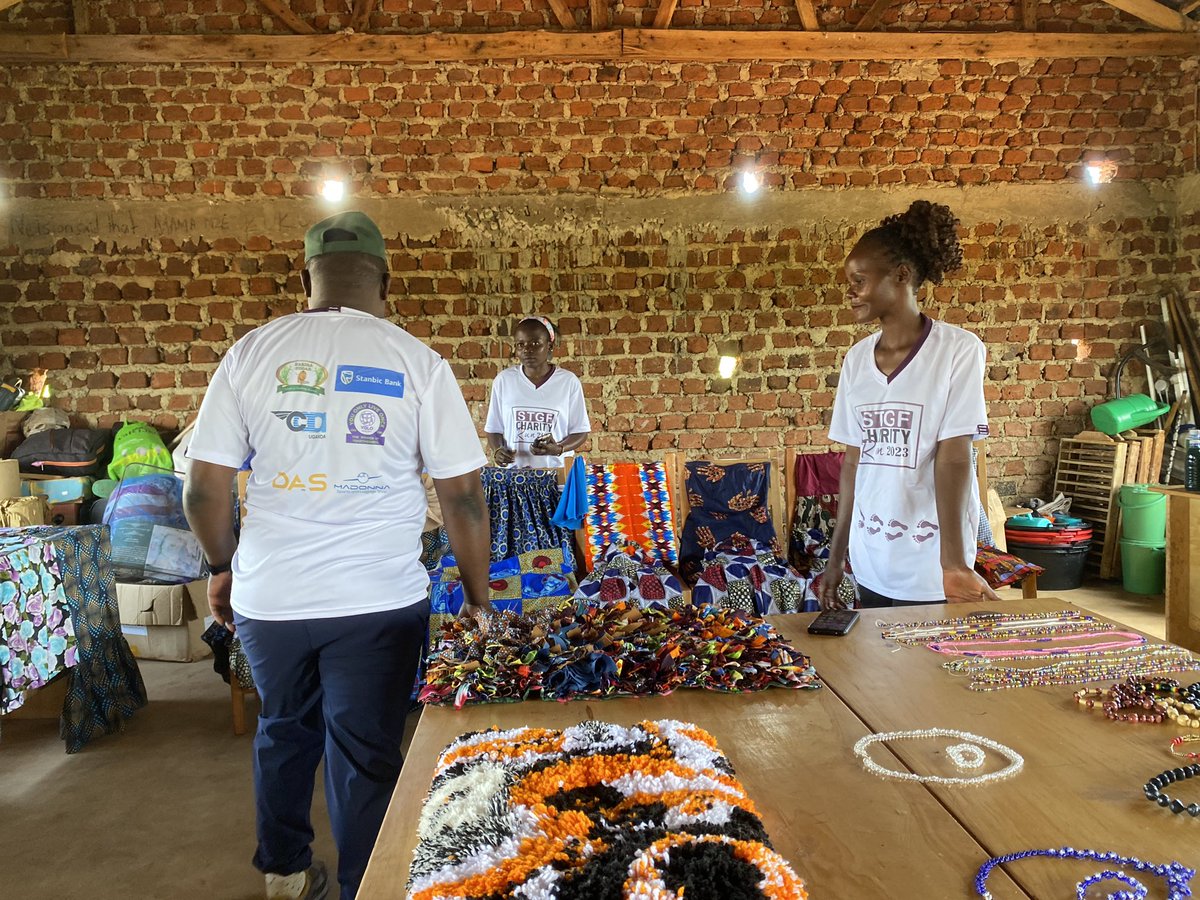 SEETGF's tweet photo. This year we enrolled our first cohort of teenage mothers and young girls in Luuka
STGF offered skills training in soap making, tailoring, hairdressing, sustainable agriculture, digital training and GLOW Club. https://t.co/MIDrPxVd3M