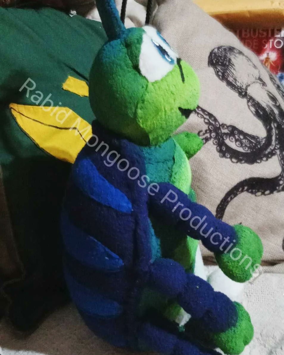 plushiewizard's tweet photo. @Nintendrew_ I recently got a commision to make a plushie from this game. I tried to keep it as legit as possible. Howd I do? #Bugdom #plushiemaker https://t.co/BWe1SFCCq3