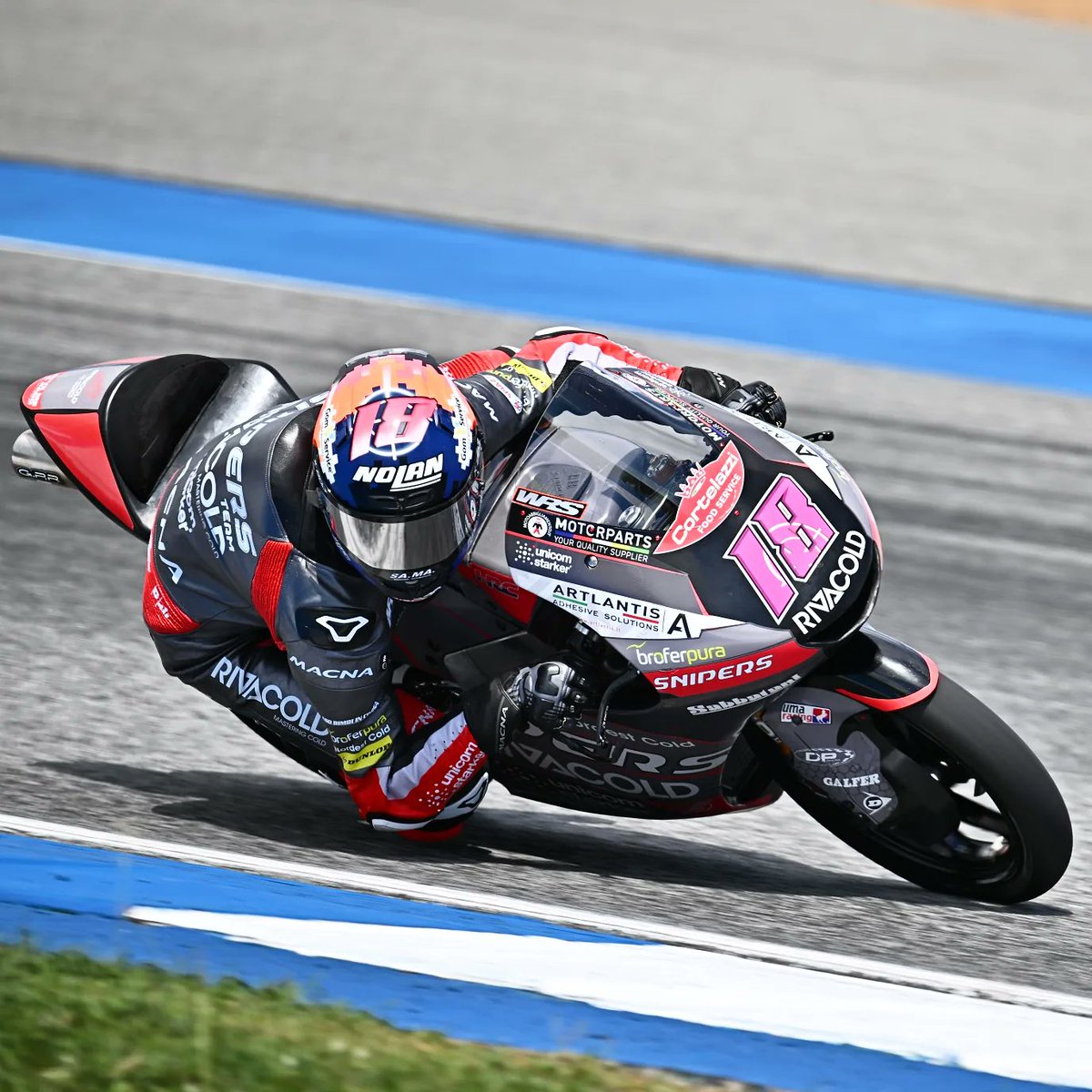 SnipersRacing's tweet photo. Combined Practice times Day1 ✅
P15 @18matteobertelle
P20 #nicolacarraro
First time on this circuit, and nearly 50°C of asphalt don't help 🌡️🔥, but the #Snipers don't give up 💪. #thaigp just started 🇹🇭🏁
.
#snipersteam #teamsnipers
#matteobertelle
#moto3 #motogp23 https://t.co/pXcph3FrKV