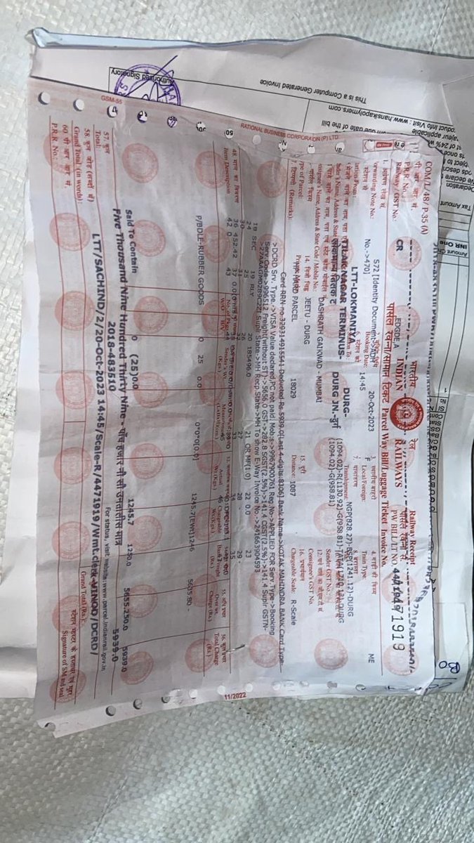 ryusahani's tweet photo. My parcel lost 16 bags totall bags 25 no Information about it please help @RailMinIndia 
@Railway @ https://t.co/yjzEHFQllF
