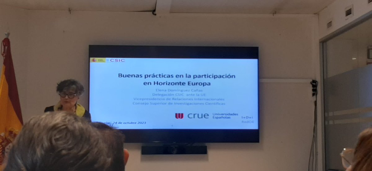 RegMurciaBrux's tweet photo. 🇪🇺 Un placer y un orgullo acompañar a las Oficinas de proyectos europeos de nuestras #universidades @UMU y @UPCToficial en #Bruselas.

👉 Misión institucional de la Red de Oficinas de Proyectos Europeos de @CrueUniversidad 

#investigación #innovación #talento #RegióndeMurcia https://t.co/9C0KQWED6x