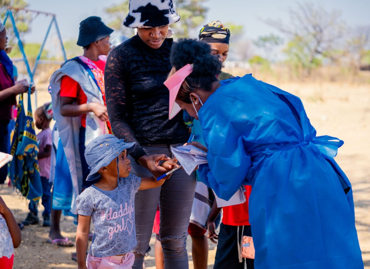 WHO_Zimbabwe's tweet image. #Polio anywhere is a threat everywhere, and continued support is critical for achieving and maintaining optimal immunization coverage and sensitive surveillance to protect children from this preventable disease.

#MakePolioHistory
#EveryLastChild
#VaccinesWork