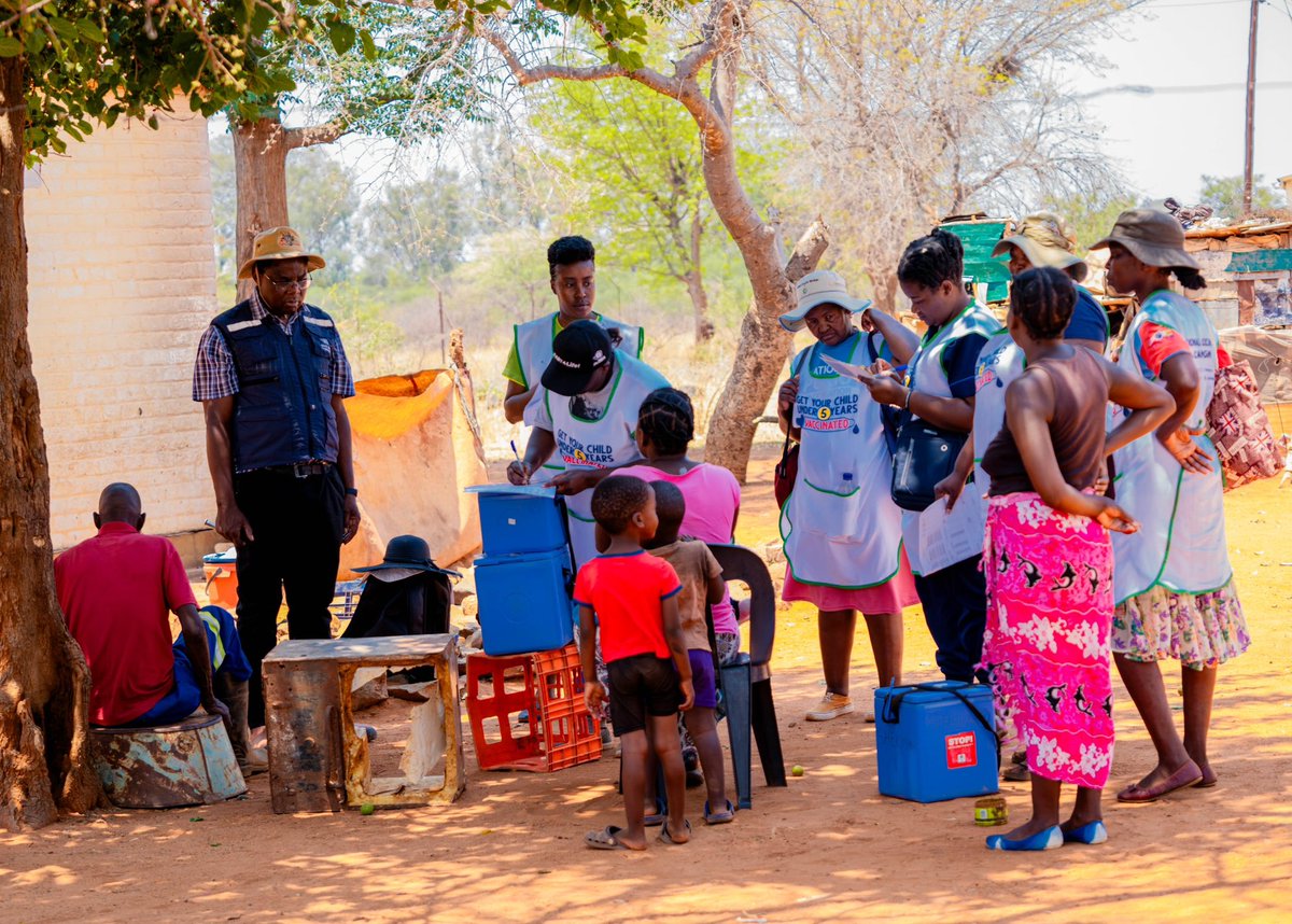 WHO_Zimbabwe's tweet image. #Polio anywhere is a threat everywhere, and continued support is critical for achieving and maintaining optimal immunization coverage and sensitive surveillance to protect children from this preventable disease.

#MakePolioHistory
#EveryLastChild
#VaccinesWork