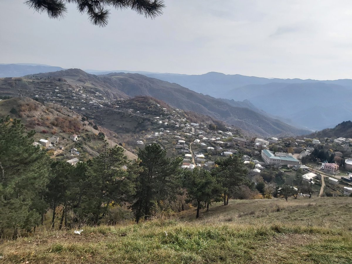 Մնաս բարով, Արծվաբերդ, խաղաղություն ու բարօրություն քո զավակներին։
Հայրենակիցներ ջան, մեկ֊մեկ դիտարկեք Հայաստանի հեռավոր գյուղերը ձեր արձակուրդներին, մեծ մարդկային նվեր կանեք առաջին հերթին ինքներդ ձեզ։