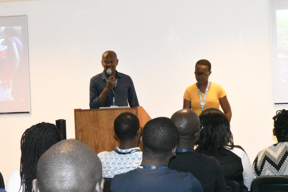 KEMRI_Wellcome's tweet photo. The Kilifi team's #programmenews forum was led by @uyoga_sophie and @martinkibet. It was great catching up with our colleagues and the various activities that shaped October at #KWTRP. https://t.co/0Fe5N6lhoO