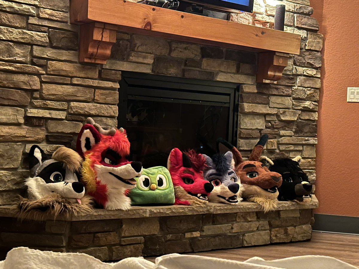 SkýHighDeerski tweet media