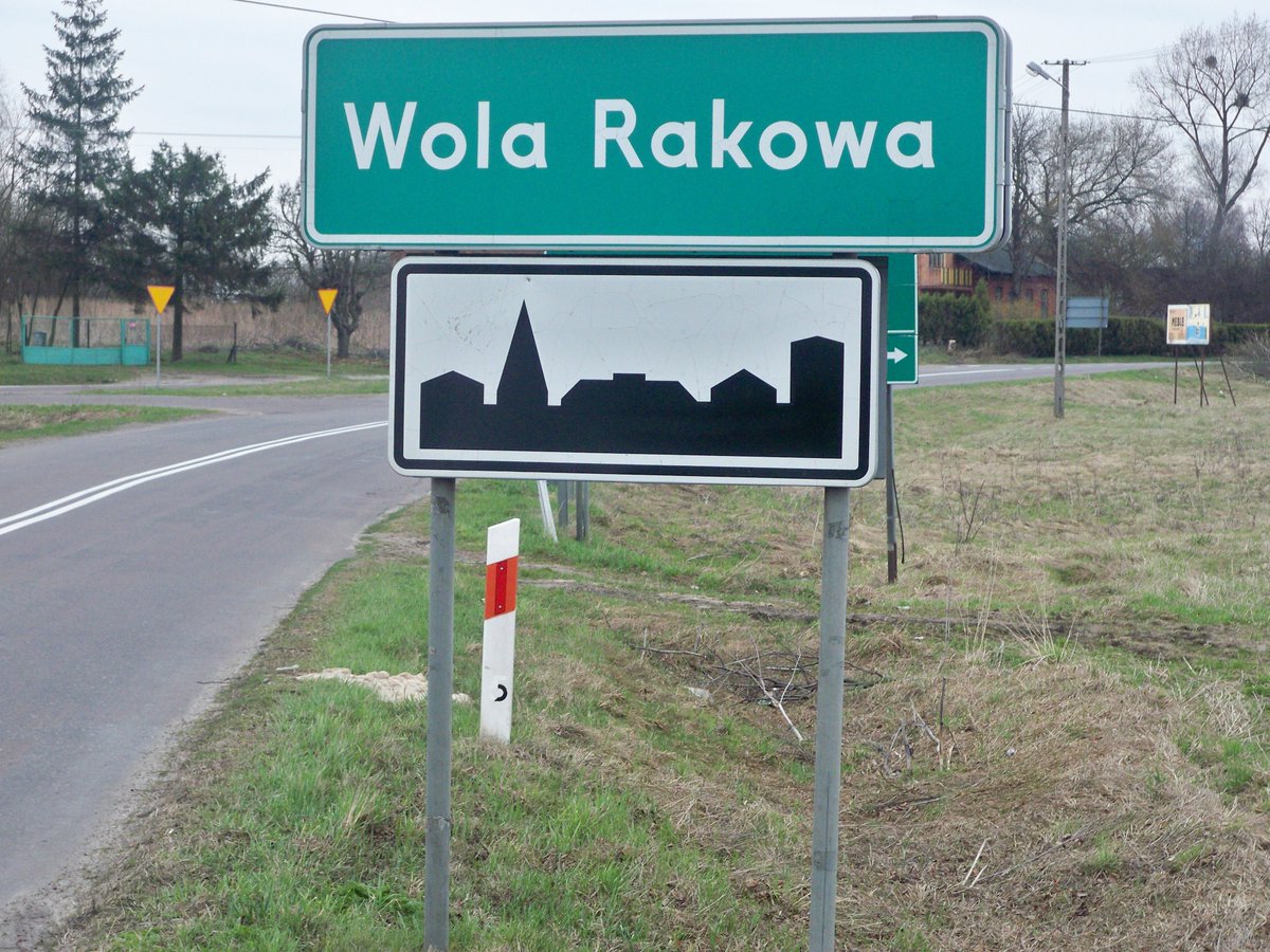 PawelKDN's tweet photo. @SowBrak Oj boli ich Wielki Raków, skoro 15 km od Łodzi jest https://t.co/Myp4QdtZBo