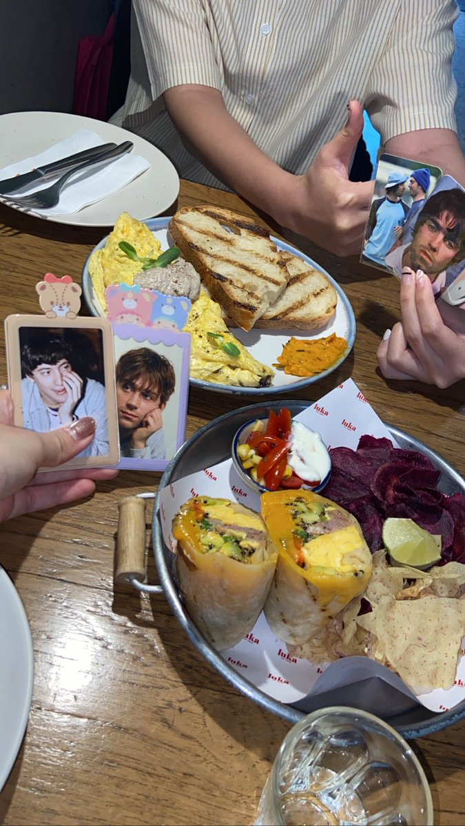 ผิnz (*꒦ິ꒳꒦ີ).jpg tweet media