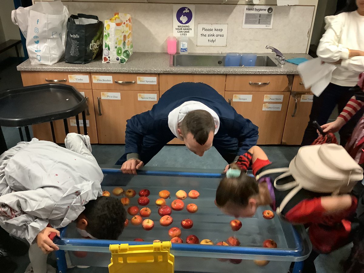 carmondean_ps's tweet photo. Primary 6 loved the Halloween disco last night. Their costumes were amazing and the children had a ball dancing, dooking for apples and eating hotdogs. @misschristycps @MissMorrisCPS @CPSPSA https://t.co/c6TB6uX01a