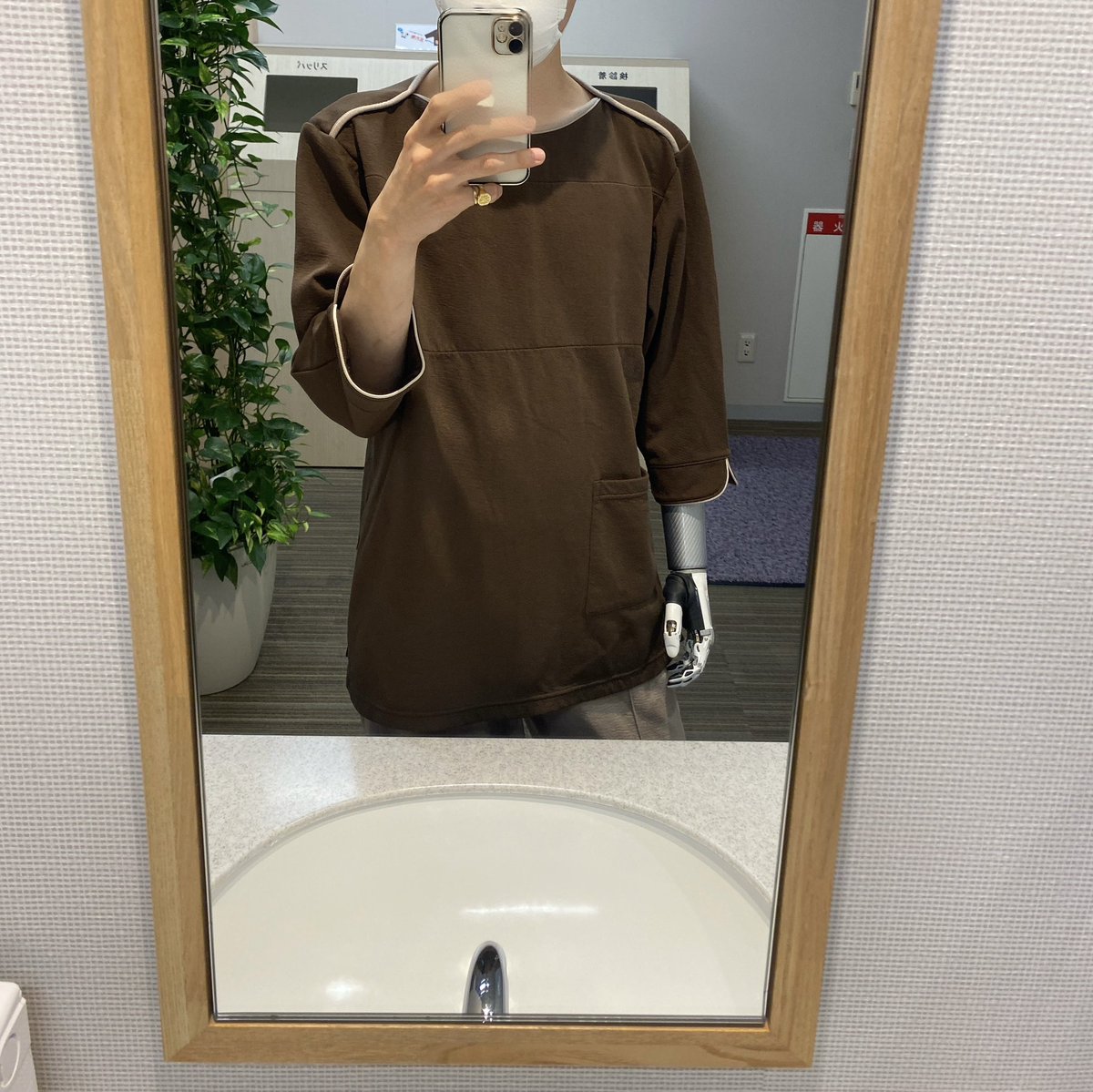 CyanKuni's tweet photo. 健康診断に行ってきました。

磁場発生エリアではない限り、義手の装着は健康診断時の影響はないので、着けたまま受診する事ができます。

#筋電義手 #健康診断 https://t.co/Gb4UYv9cO4