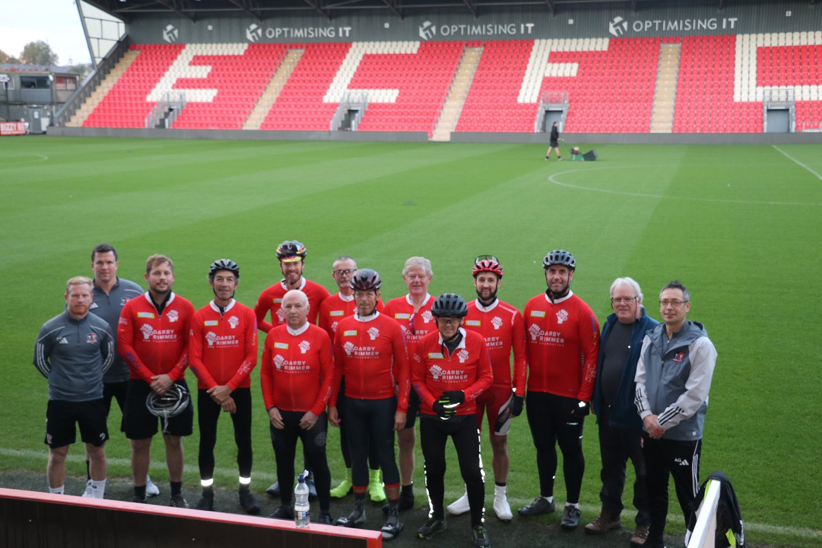 OfficialECFC's tweet photo. 🚴 Sunderland ➡️ Huddersfield ➡️ Ipswich ➡️ Bristol City ➡️ Exeter ➡️Yeovil ➡️ Bristol Rovers

Gary Caldwell, David Perkins and Nick Hawker saw off the #teamstewart crew from SJP this morning as they headed for Yeovil Town. 

More info and donate ➡️ https://t.co/o7BW7bUId1

#ECFC #SemperFidelis