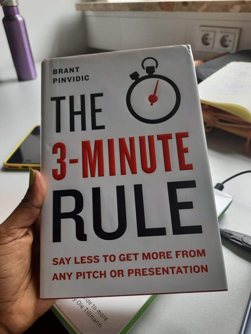 Jeanwandimi's tweet photo. BOOKS📌

I am always working on my pitching, presentation &amp; copywriting skills and I got this book.

The 3 Minute Rule by @brantpinvidic is very valuable for #marketers and people who #pitch and write #salescopy Learn the secrets of any great presentation. https://t.co/HuPEO9UzrV
