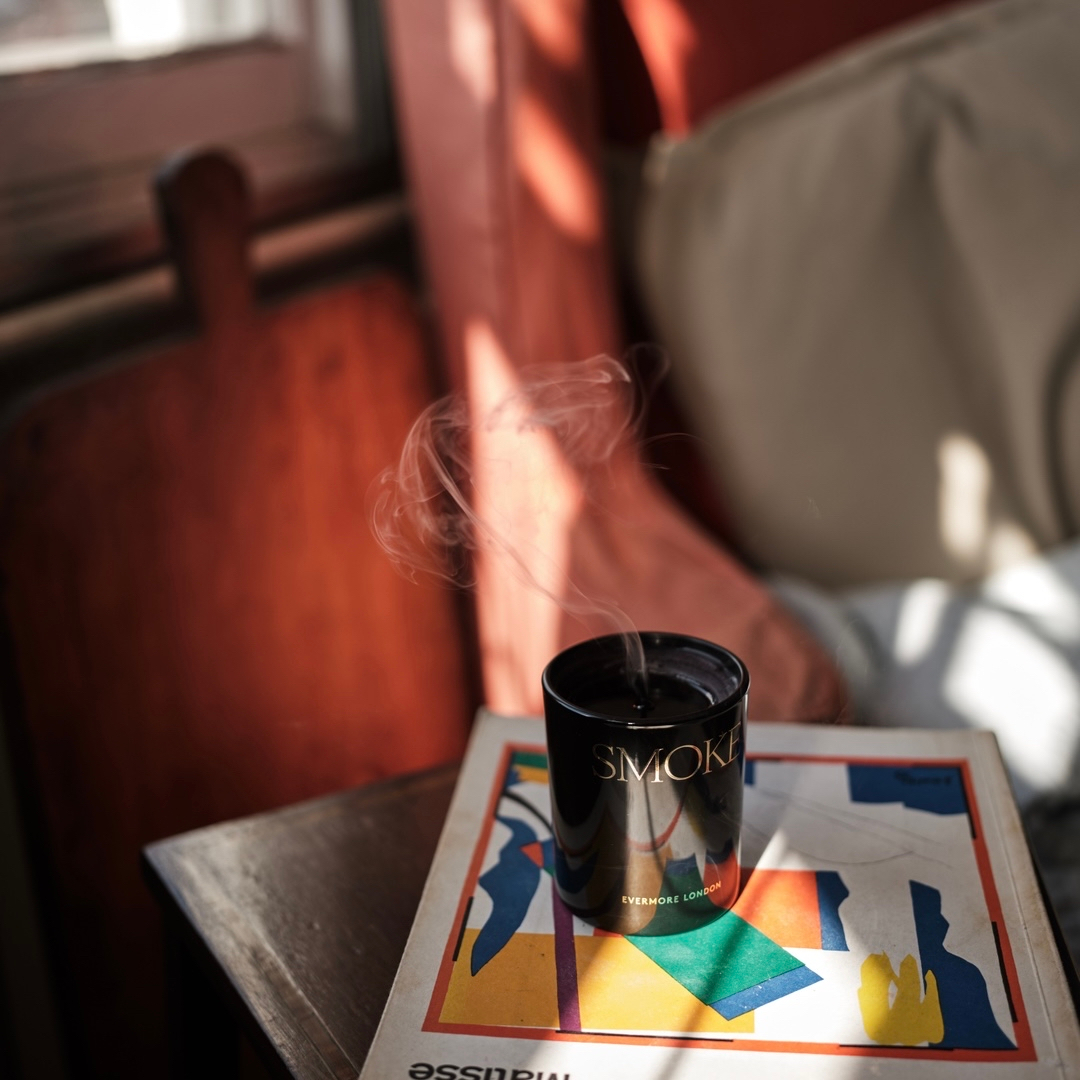 As the days grow shorter and the sun sits low in the sky, light up your space with the warm and inviting scents of autumn. Create a haven of warmth and relaxation, and savor the joy of time indoors with family and friends.

#evermorelondon
#candleseason
#autumncandles