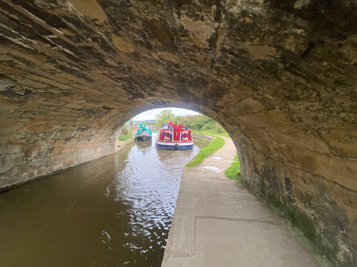 canaltrips's tweet photo. Heading into Skipton today? We’ve got availabilty on both of our Afternoon Tea cruises at noon and 2:45, and also our one hour trips at noon, 1:15, and 2:45. 

https://t.co/RVHfIgw0tc https://t.co/2MTDujvYjF
