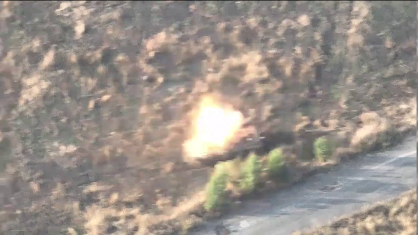 wildwildmapper's tweet photo. @GeoConfirmed @UAControlMap This BMP was destroyed 10 OCT 2023 by 110th mechanized brigade
https://t.co/b4U00A4APX
And the answer was simple, this BMP can be seen in the satellite image published by Deepstate and in the video from LUFTWAFFE
https://t.co/pve1jGDzSU
https://t.co/3H0qu3Ap3h https://t.co/bANwfnWqYh