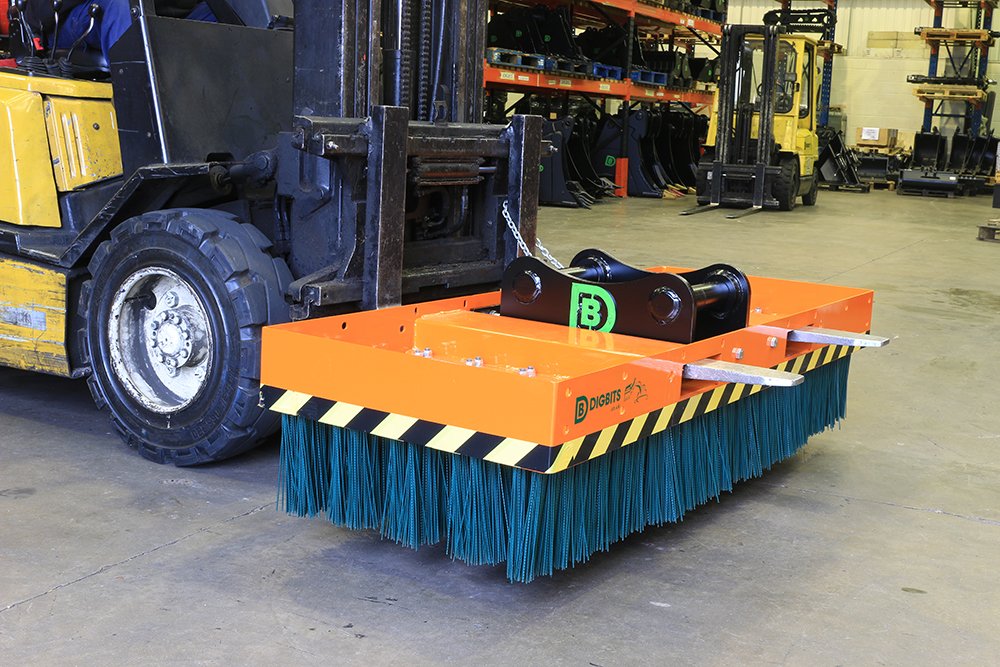DIG_BITS's tweet photo. #freshgoodsfriday
New product! We have been working for some time to get a brush specification we were happy with being sufficiently durable for 10-14 tonne excavators.
Find our more: https://t.co/K5zfYlPthE... https://t.co/Fc9LPkUeml