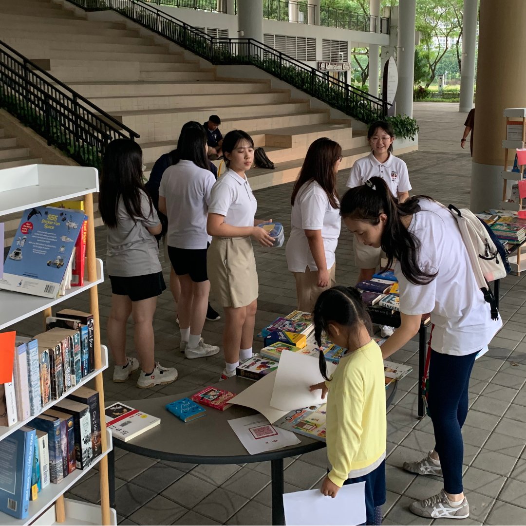 StShattuck's tweet photo. SSM-FC's Mari Membaca Genius Hour Group Used Book Sale raised RM1,500!  Malay children’s books can now be purchased and donated to the kiosk for underprivileged children in Kampong Dato Sulaiman, Johor.

#SSMFC #internationalschooljohor #internationalschoolmalaysia #forestcity https://t.co/A0gikDKAY9