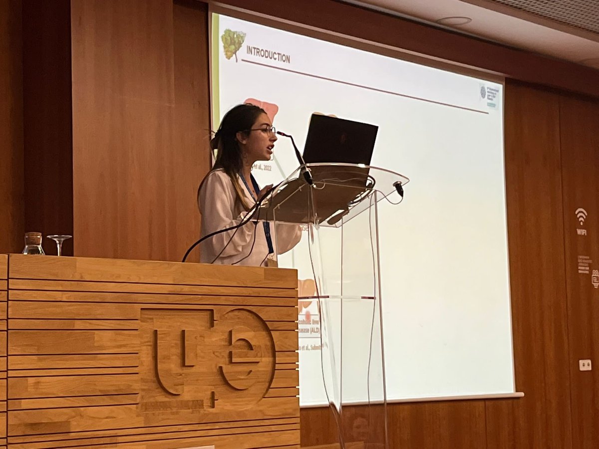 chantar_m's tweet photo. Second international workshop in liver and gut fibrosis   @NaroaGoiko sharing the information or cnnm4 in liver fibrosis and the potential o Galnac cnnm4 as a potenetial therapeutic approaches @FundlaCaixa @ciberehd @chantarlab @CICbioGUNE https://t.co/sBV9hPCOBv