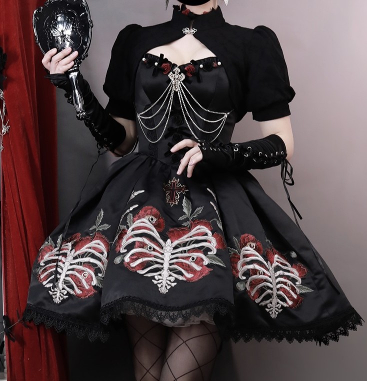 薔薇の葬列2.0シリーズ【LeMiroir】 スカートに骨模様が描かれた