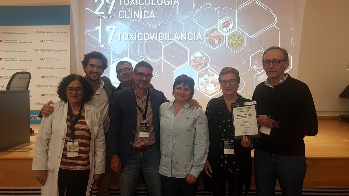 hospitaldelmar's tweet photo. Premi a la millor comunicació científica a les jornades de @La_FETOC
Es tracta d’un treball derivat de l’estudi #DIGITOX, que ha analitzat la mortalitat derivada de la #intoxicació per #digoxina
https://t.co/SsZrDz7WTD #urgències #toxicologia https://t.co/KzeLy3M2SU