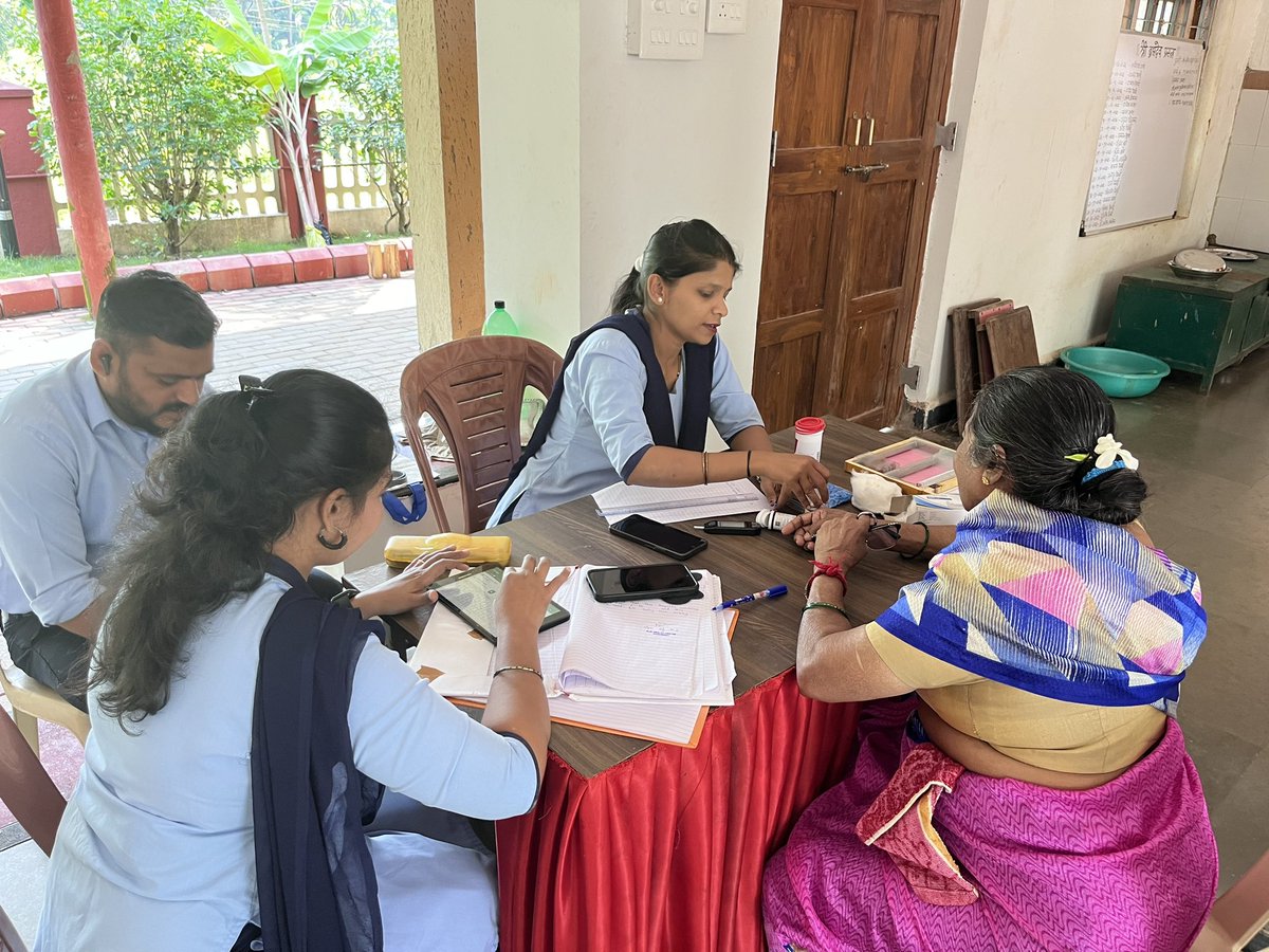 Sandhya3580's tweet photo. AHWC Nagargao, under CHC Valpoi, conducted an #AyushmanBhavahCamp today at Shri Brahmadev Devastan, Brahmakarmali. The community benefited from ABHA & PMJAY Card generation, general screenings (FBSL, RBSL, blood pressure, hemoglobin levels), and AYUSH checkups by an Ayush doctor. A huge thanks to our MLA and Health Minister of Goa, Shri.@visrane sir, for bringing these essential services right to our doorstep. 
@draneofficial @narendramodi @AmitShah @mansukhmandviya @JPNadda