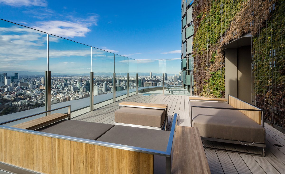 Nikken_Global's tweet photo. Completed in 2018, the Park Court Akasaka Hinokicho The Tower stands as a beacon of elegance and stability near Tokyo Midtown, one of #Tokyo's most famous #landmarks. 
Learn more: https://t.co/Hhy4T2u19n

Photo: Kawasumi･Kobayashi Kenji Photograph Office 
#ExperienceIntegrated https://t.co/Vlo3Loa0jW