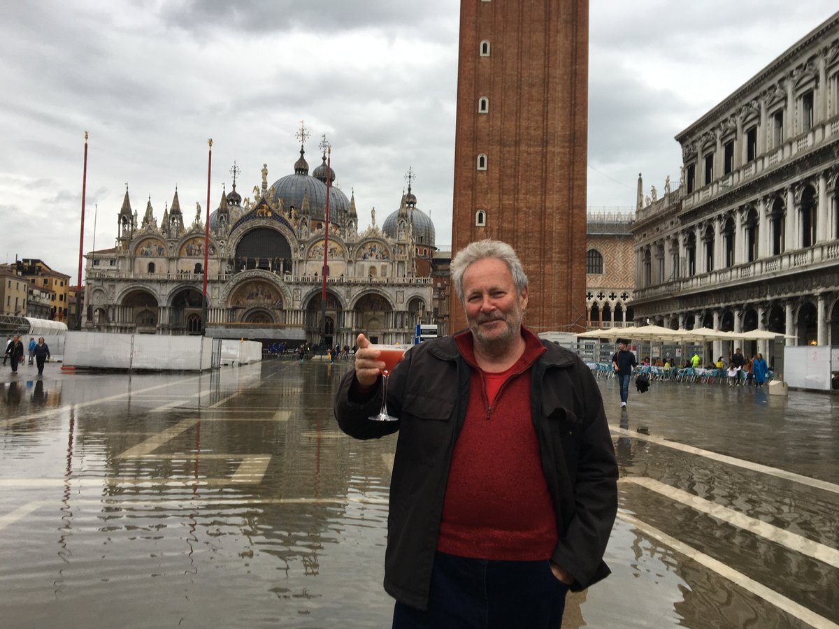 thewinetattoo's tweet photo. Last post from #Venice trip @winewankers @CHARLIEWINES @pietrosd @winematcher with big #AcquaAlta to enjoy brilliant #venicecocktailweek great #mixology at classic bars like #Florian #Quadri #Aman terrific choice of #gin #bitters #vermouth this year. https://t.co/bmiyJuNWBS