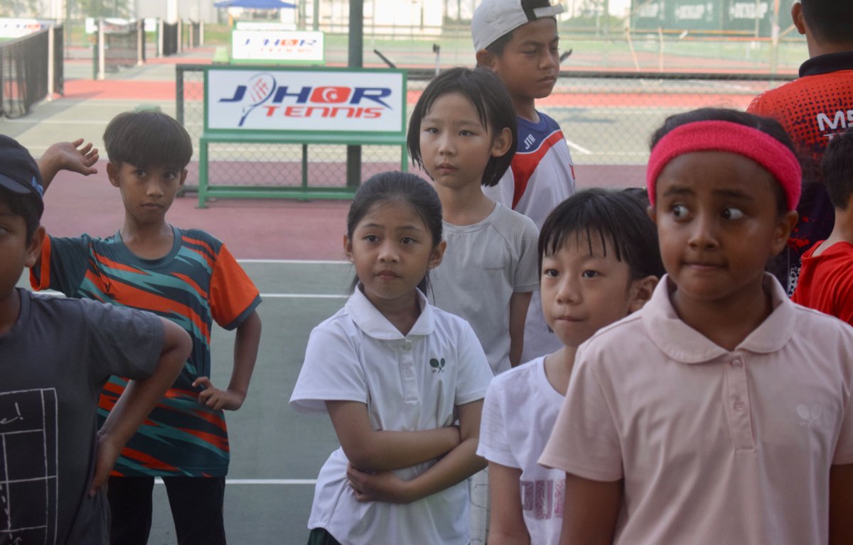 StShattuck's tweet photo. Bonita and Jiayi, both from Grade 4 are competing in the U10 category sponsored by Johor Junior Tennis Tournament this weekend. Both players compete again tomorrow. Bonita is going to play a placing match, and Jiayi will play in the quarterfinal game in the morning. https://t.co/x2hB5lihWY