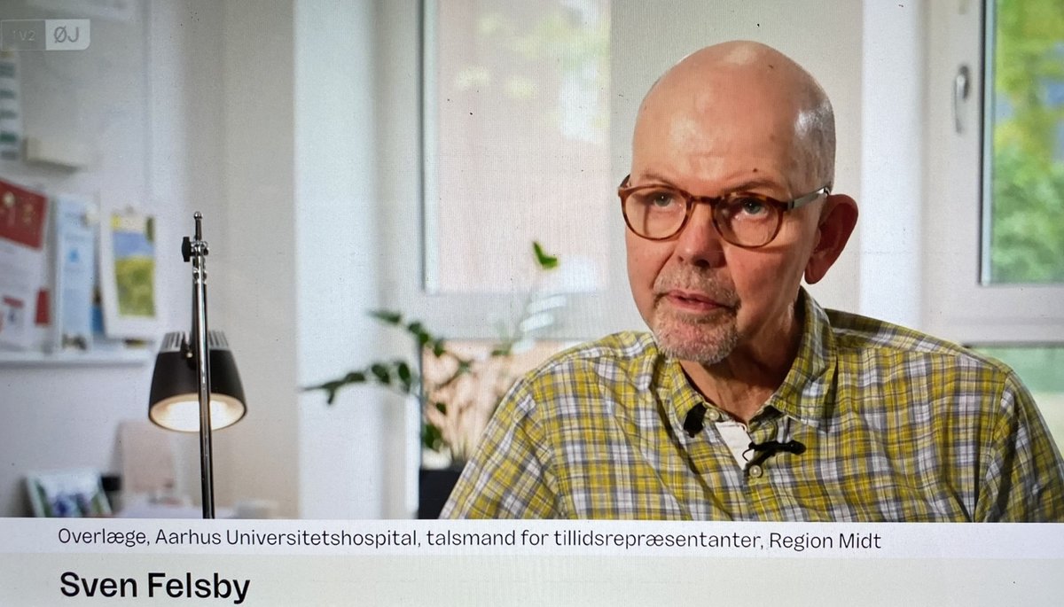 I <a href="/Region_Midt/">Region Midtjylland</a> indfører hospitalerne ansættelsesstop. 
➡️Det giver længere ventelister. Og flere ansatte vil rejse pga. for stort arbejdspres 
➡️Det skaber en ond cirkel, fortæller overlægernes tillidsrepræsentant Sven Felsby til <a href="/TV2OSTJYLLAND/">TV2 Østjylland</a> 
#sundpol play.tv2.dk/afspil/42f8cde…