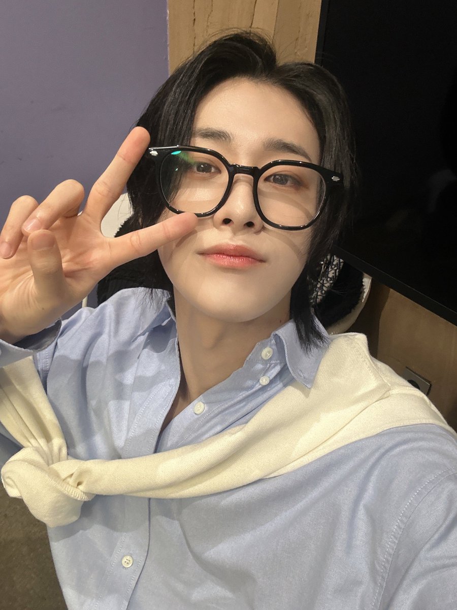 素敵で可愛い姿をお見せするために💛

#위아이 #WEi #ウィーアイ 
#유용하 #YOOYONGHA #ユヨンハ