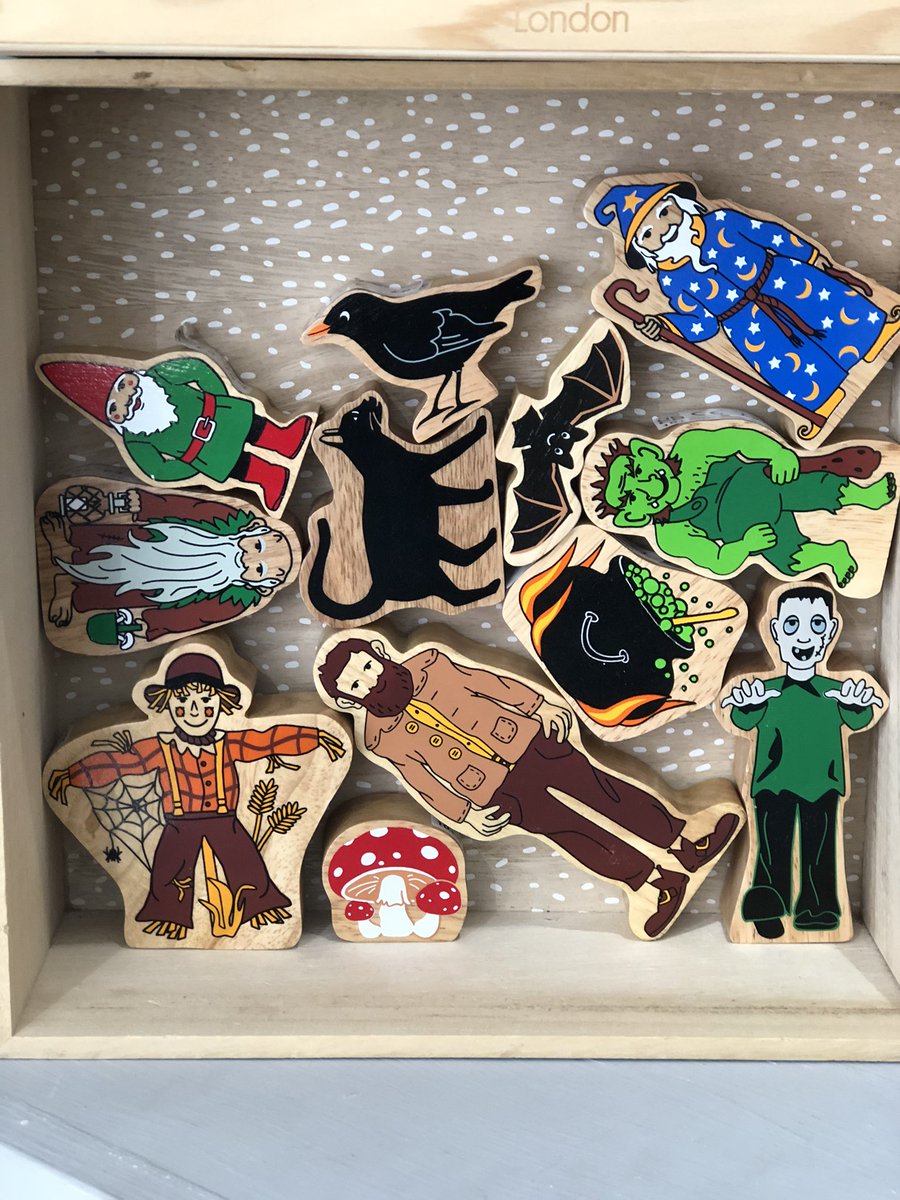 RainbowsDragons's tweet photo. Opening times

Friday 27th Oct: 10am - 1.30pm
Saturday 28th Oct: 10am - 3pm

We’ve still got a few Halloween items in stock and the Christmas items have started to make an appearance! https://t.co/dMRtoOcsfe
