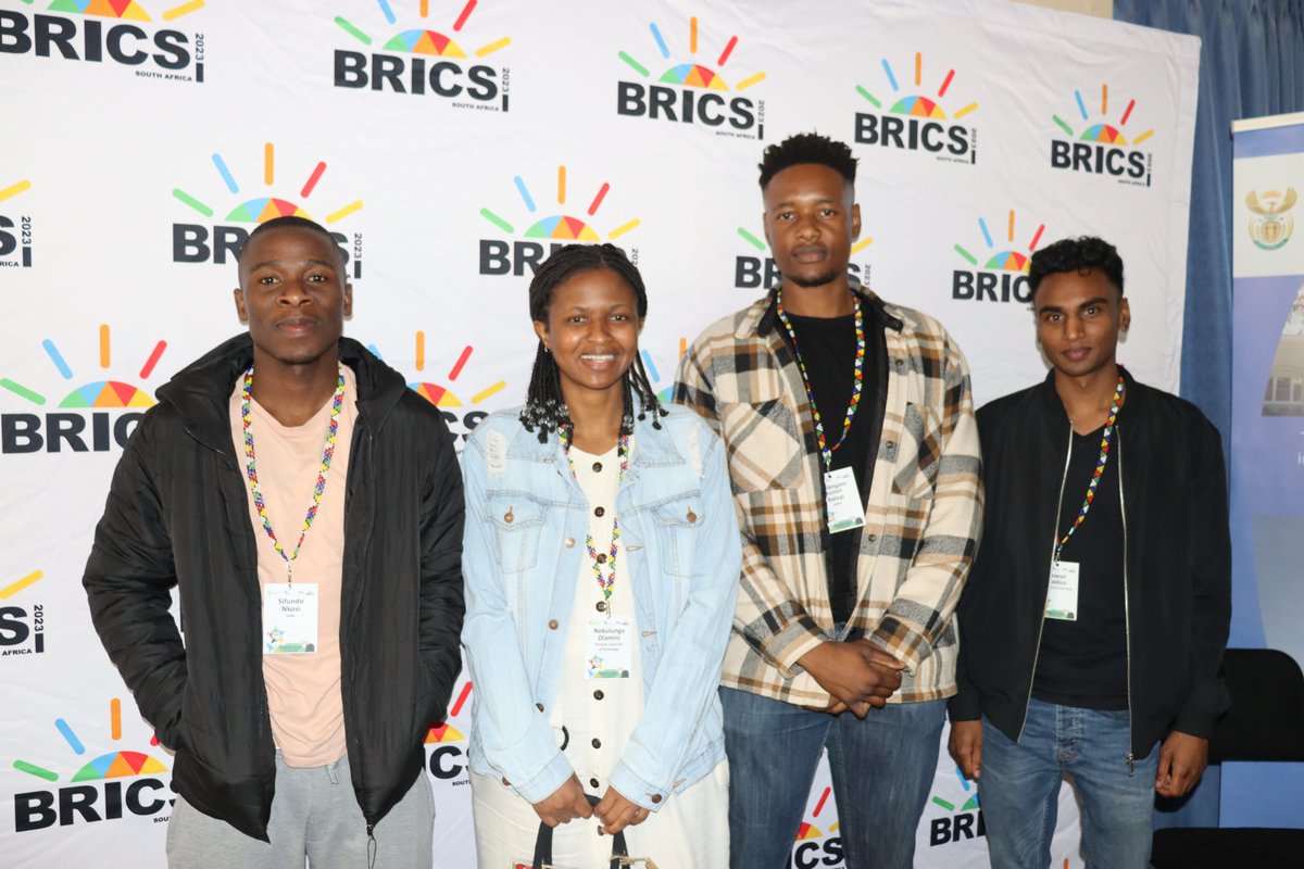 BRICSAstronomy's tweet photo. Representatives from the @ARC_UKZN , the @UCT_news , the @unisa ,  @Official_TUT , @Rhodes_Uni, the @SKA_Africa, and @SAAO   participated in the BRICS Astronomy Working Group Workshop and Hackathon.

#BRICS
#Astronomy
#BAWG
#BRICSAstronomy
#BRICSZa https://t.co/XfGFB5ptHa