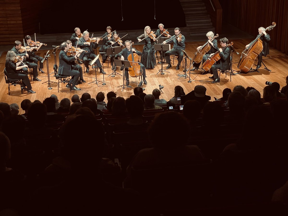 hdemarquette's tweet photo. Concerto n2 de #peterisvasks Quelle œuvre! 
Avec les musiciens de @Orcw_contacts en pleine forme. Bravo à tous et à leur directeur musical @vovolebo Vahan Mardirossian! https://t.co/dynh6tFRYm