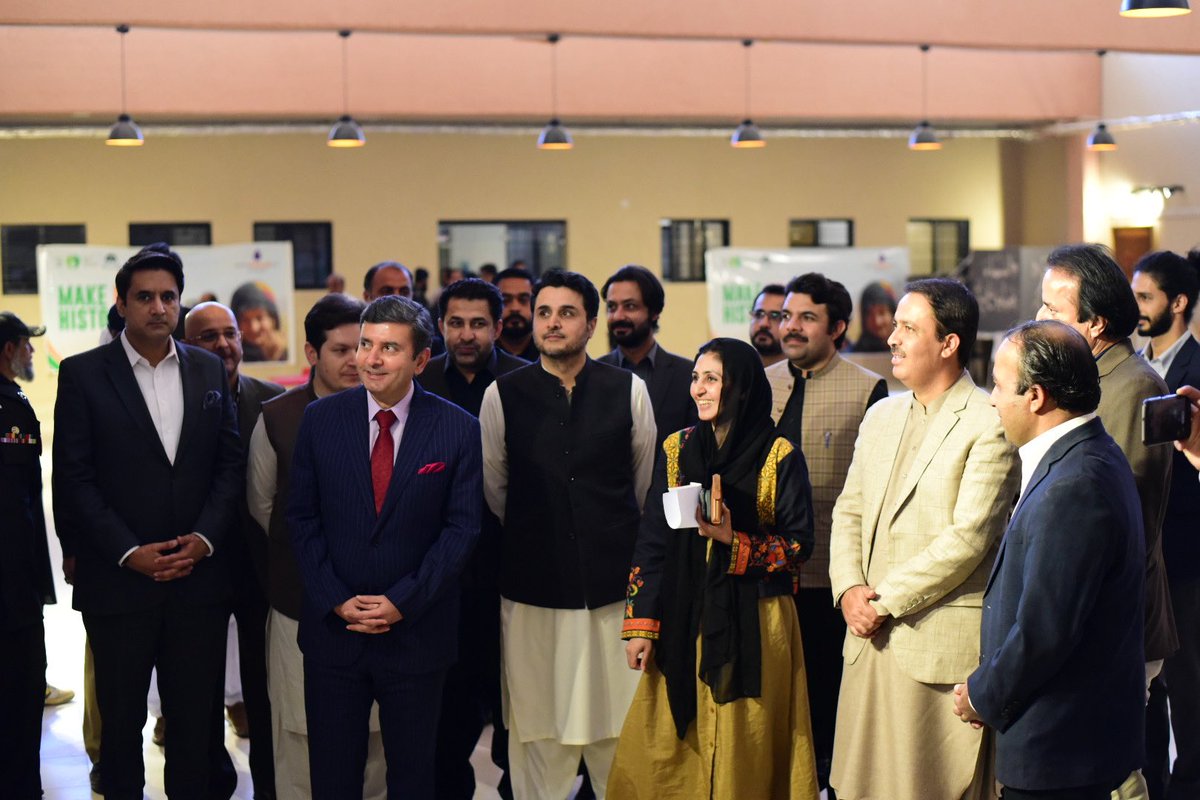 Honorable Chief Secretary Shakeel Qadir Khan, Secretary Health Asfandyar Kakar, @EocBalochistan Coordinator Syed Zahid Shah, and Commissioner Quetta Division @hamzashafqaat visited the Art Exhibition to appreciate the remarkable talents of young artists. 🖼️👏 #ArtExhibition