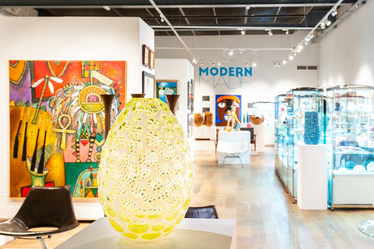 LyonandTurnbull's tweet photo. Join us live @mallgalleries &amp; online from 10am today for our flagship #MODERNMADE auction! Today’s sale offers the very best in Modern &amp; Post-War #Art, #Design and Contemporary Ceramics &amp; Crafts. Browse the auction, register &amp; bid: https://t.co/zvNmIpjFJl https://t.co/DaAinMV5Yq