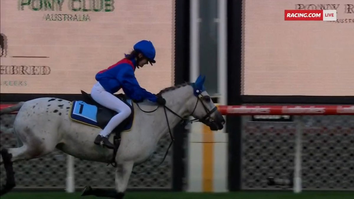 Racing.com tweet media