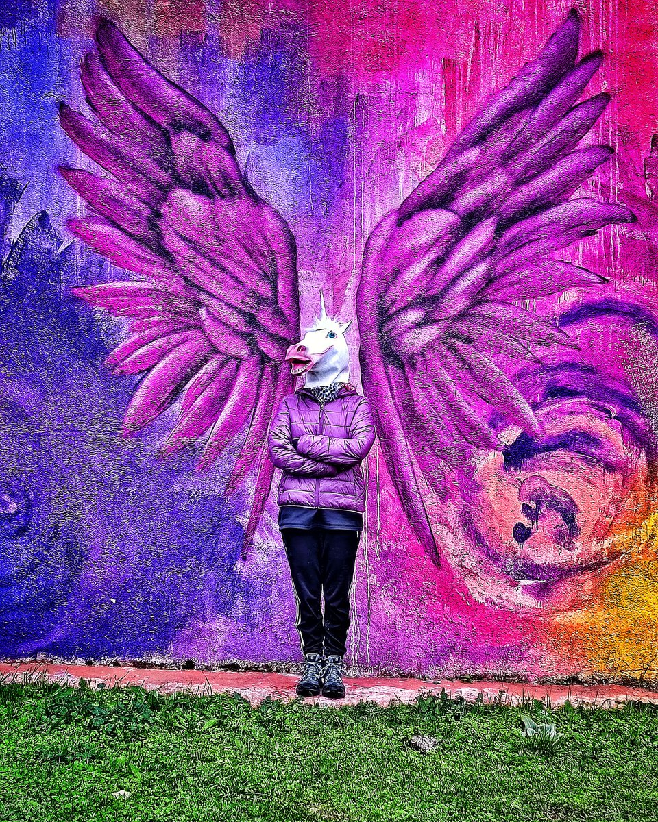 Ana_picos's tweet photo. Se viene proyecto.Un avance:
"Now I,I want to fly
On the wings of summer
But you,put your eyes,on mine"
#WingsOfSummer #SerjTankian #AnaPicosFoto #AnaPicosPhoto #AnaPicosTexto #HacerFotos #Unicorn #Unicornio #NewProyect #NuevoProyecto #Graffiti #Wings #Alas #PinillaDelValle https://t.co/DQmdmyT9OS