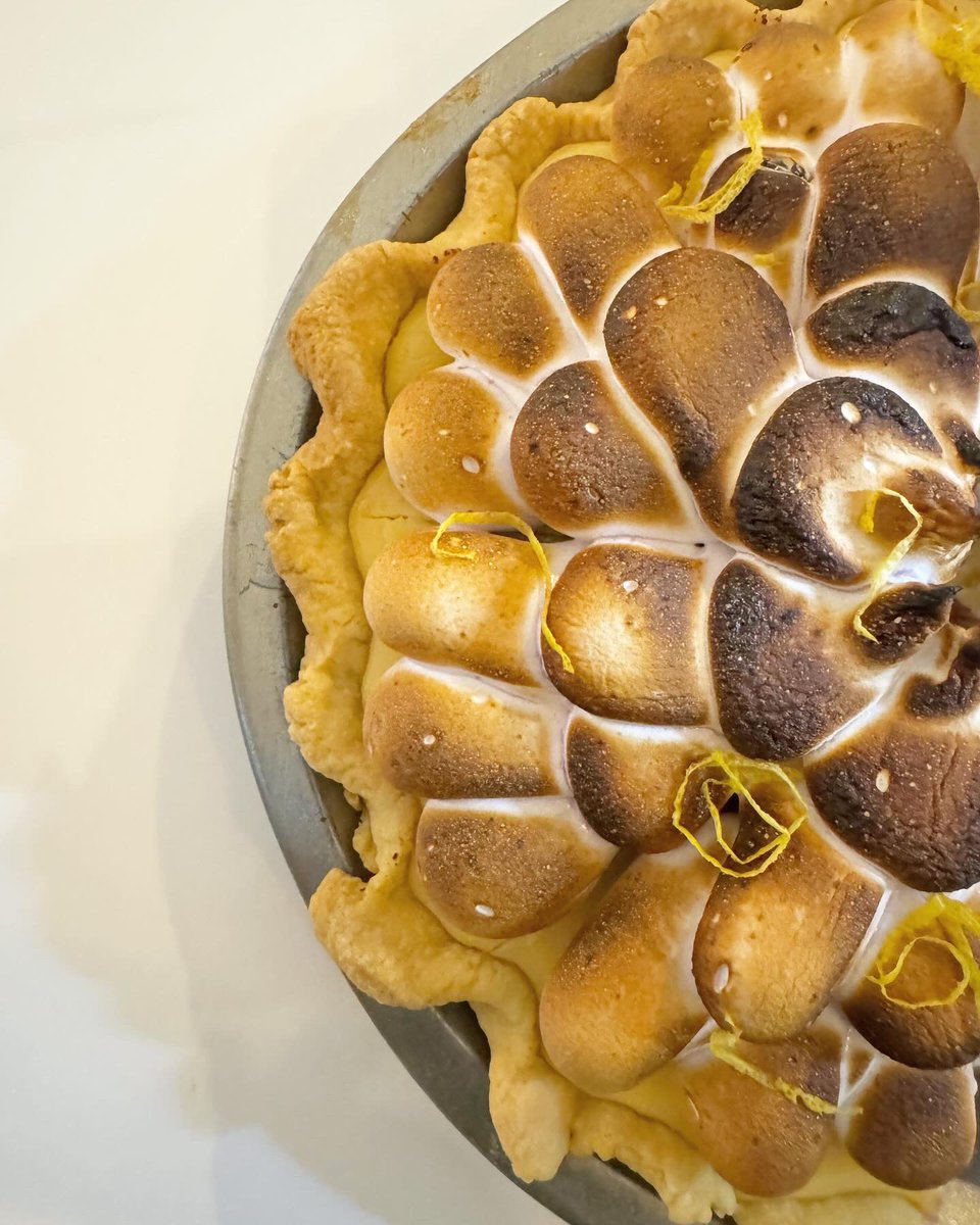 Consider me prompted into using twitter once more for a couple of days before forgetting again. We’re open! 8.30-5. Get yer pie fill. 

(Same @ on instagram for more regular updates)