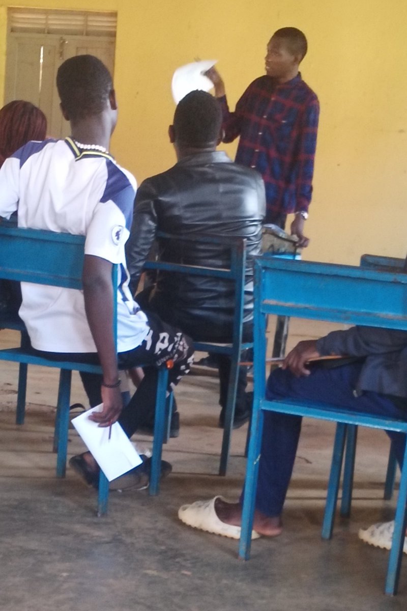 BindyaPeter's tweet photo. @PeterBindya 
Industrial Training and Internship Students Workshop at Michelangelo College of Creative Art－Kisubi,25th-October,2023

linking the academia world to the labor market is the major problem in third world countries

as a youth i started BEFU https://t.co/VznltEzgxi