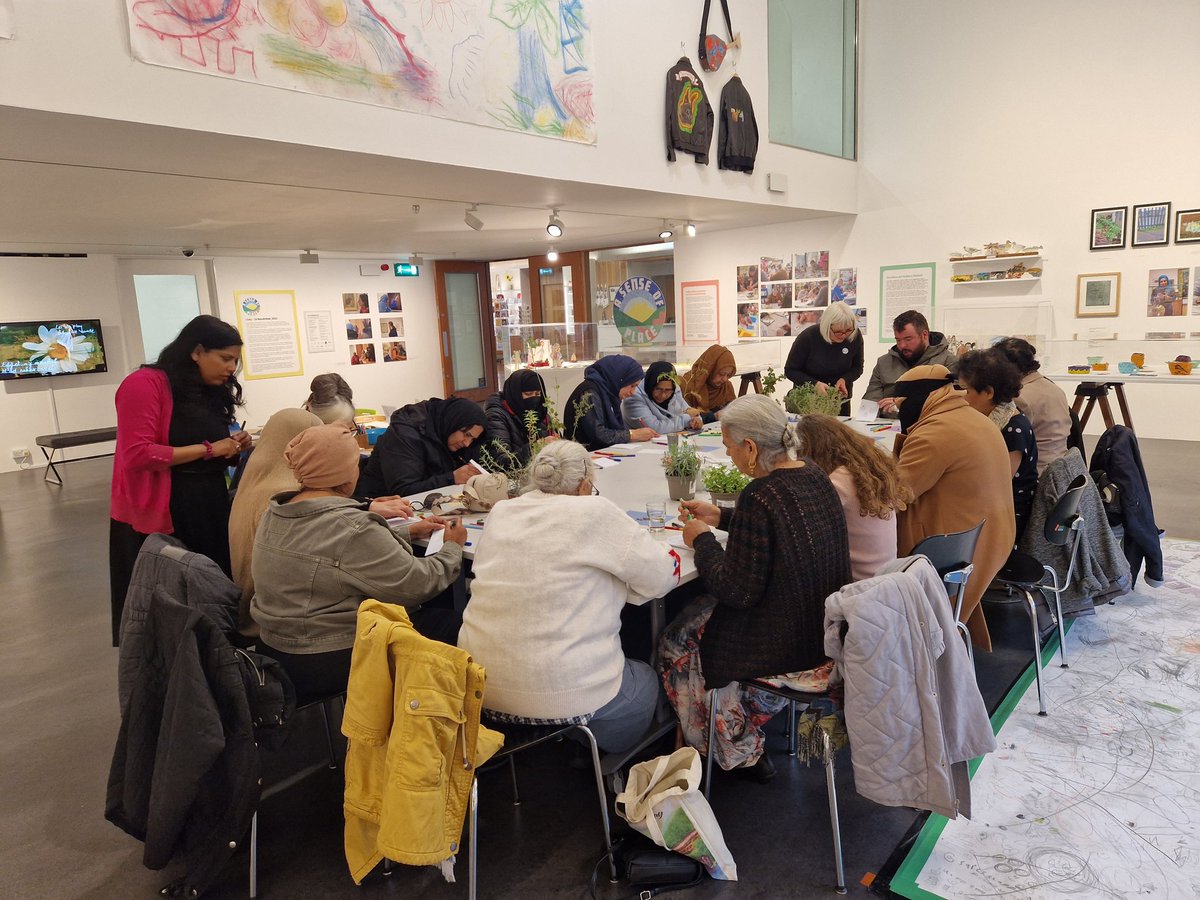 JulieNAGWalsall's tweet photo. Lovely day yesterday @newartgallery with @CreatHealth #ASenseOfPlace workshops. One month left to catch the exhibition in our Community Gallery presenting examples of work created by community participants across the region exploring links between art and nature for wellbeing 💫 https://t.co/ZvULWlb7mE