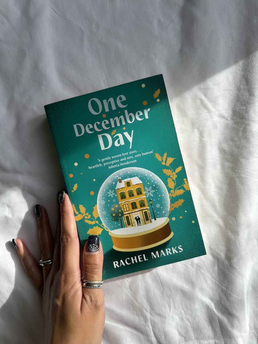 mrscookesbooks's tweet photo. Thank you @ciara_berry @MichaelJBooks for sending #OneDecemberDay by @Rache1Marks ♥️
We’ll be reading this one in the @TheBookload book club in a few weeks - will you be joining?
Out now 🙌🏽 https://t.co/MiGIXUYR3E