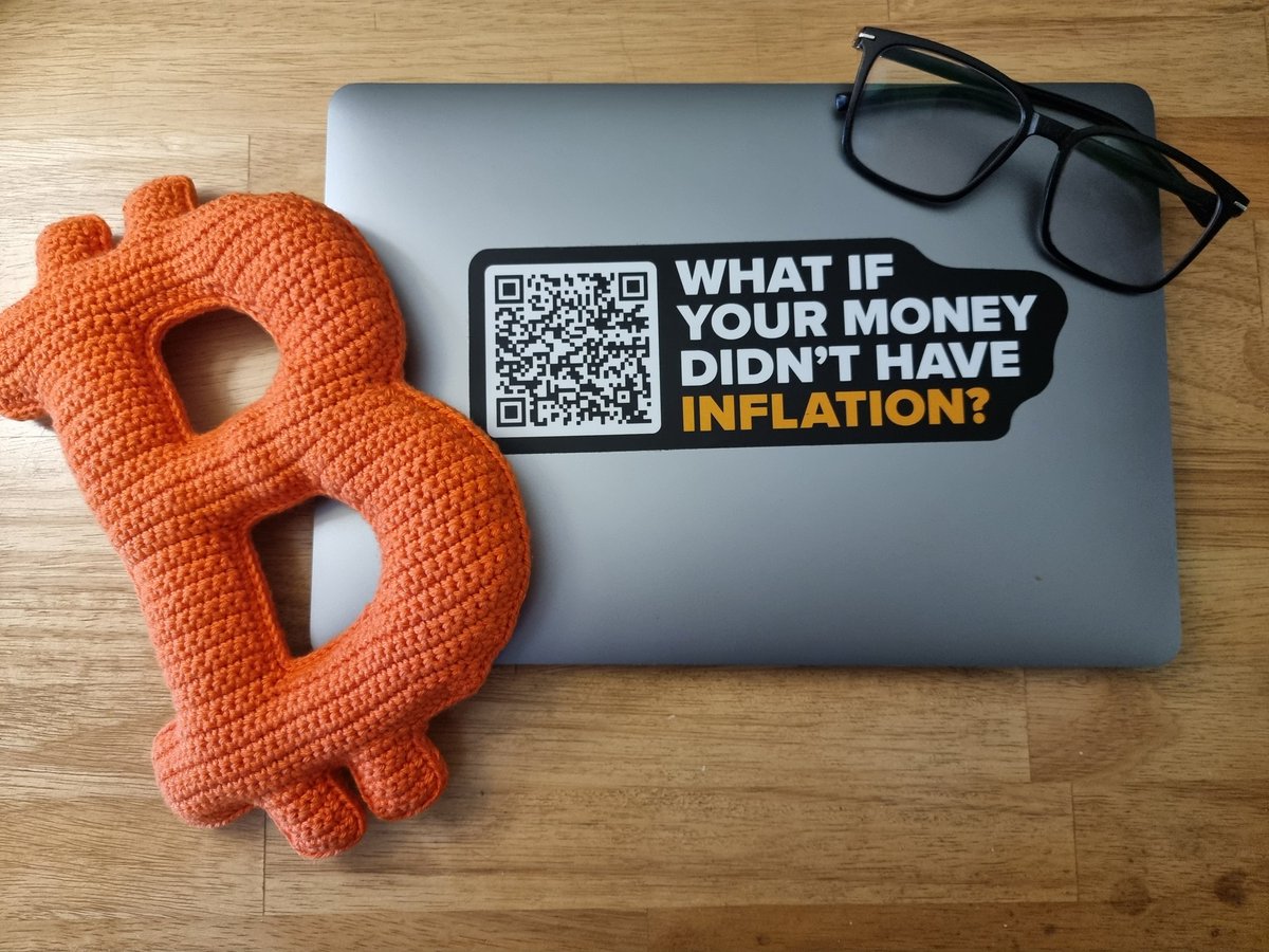 jsthilbay's tweet photo. day 2 at @BitcoinConf_ID with this awesome stuff from @RishimaArt 

#bitcoin
#bitcoinconference2023
#balibitcoin2023 https://t.co/LWPL4X9Rbl