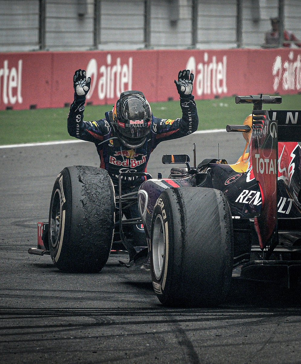 10 years ago today, Sebastian Vettel gave us one of the most iconic photos in F1 history after securing his fourth World Championship 📸🏆