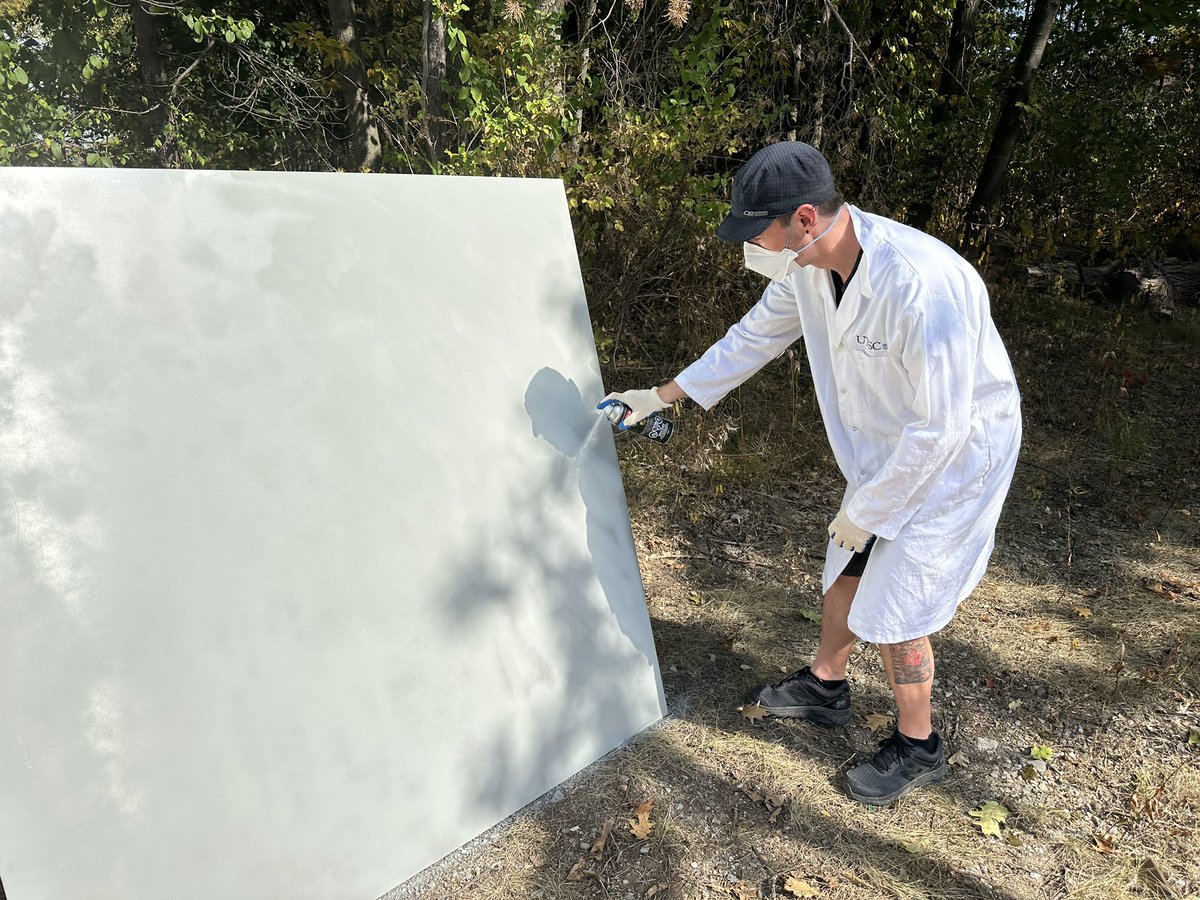 UTSC_Atmosphere's tweet photo. Spray painting for science. 

The aluminum plates under instruments distribute weight evenly on the roof surface. But they are highly reflective. For one instrument, we needed a less reflective matte finish. Grey spray paint has done the job. 

#atmosphere #UTSC https://t.co/6NC9JFYpoY